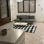 Enza Villa