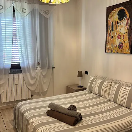Enza Villa Gaggiano
