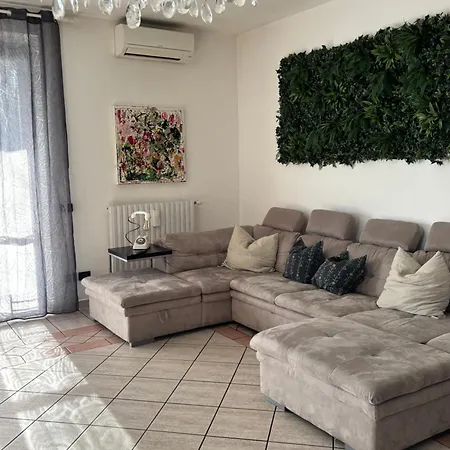 Enza Villa *