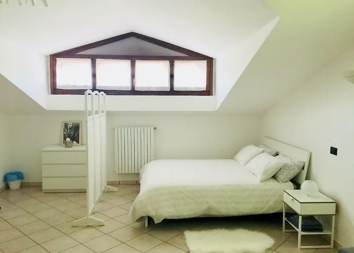 Villa Large Villa up 15 people near Milan&Rho Fiera *
