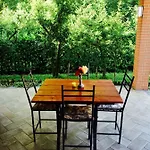 Villa Enza וילה *